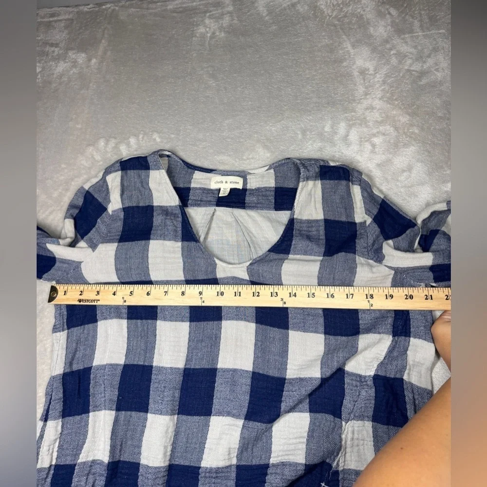 Anthropologie Cloth & Stone Gingham Plaid Gauzy Navy Blue Grey Blouse Medium